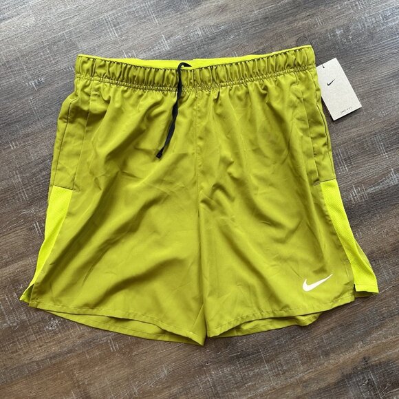Nike Shorts Large Mens Challenger Dri Fit 7" Moss Green Brief Lined $40 - Picture 1 of 12